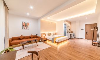 Jane Eyre Designer Hotel