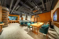 Aiju Art Hotel (Yingkou Institute of Technology Olympic Sports Center)