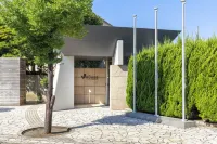 WeBase鎌倉 佐助稻荷神社附近的飯店
