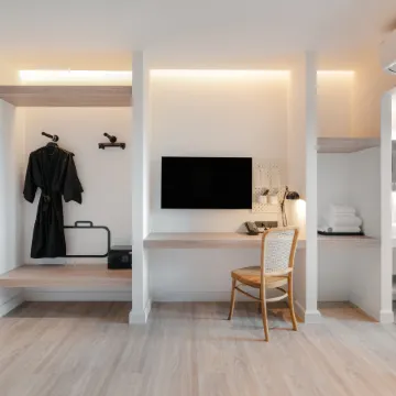 Blu Monkey Hub and Hotel Laguna, Bangtao Phuket