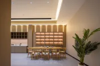 LSTON HOTEL