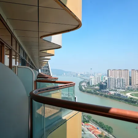 Yunduo S Hotel (Puning International Commodity City)