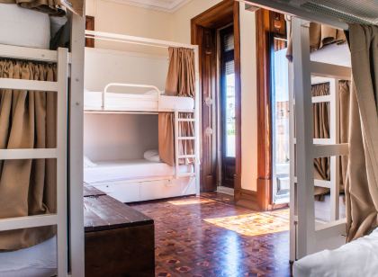 Sant Jordi Hostels Lisbon