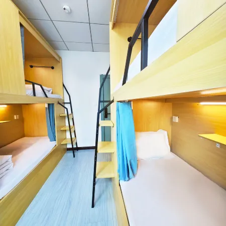 Zhuanshan International Youth Hostel (Jiaxiu Lou Qingyun Market)