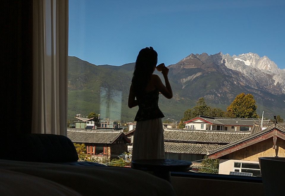 2. 홈스테이 페샤구..