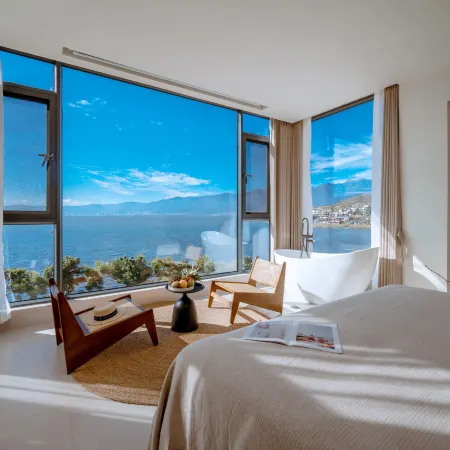 Xiaolu Chenke Island Neighbor Sea View Hotel (Erhai Branch)