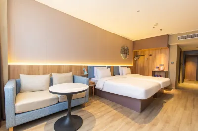 Homeinn Hotel (Shiyan Renmin South Road Sanyan Bus Station) Hotels in Shiyan