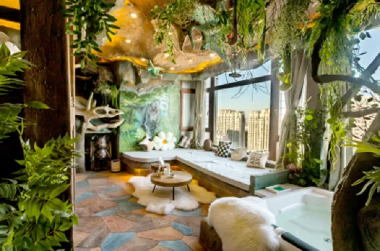 Guanlan Art Theme Sky Hotel (Chinese Baroque) Hotels near Songhua River