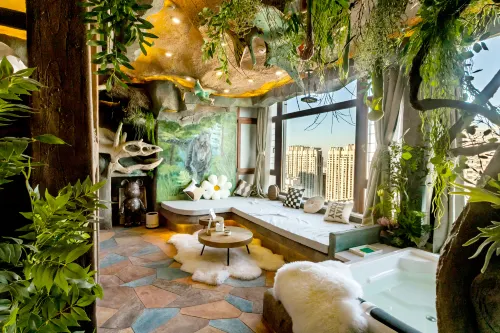 Guanlan Art Theme Sky Hotel (Chinese Baroque)