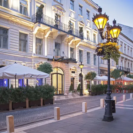 Aria Hotel Budapest by Library Hotel Collection