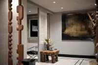 The One Alma Paris Hotels in Paris