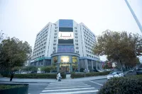 Bazhou Hairun Business Hotel