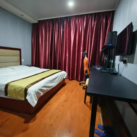 Starlight City Hotel