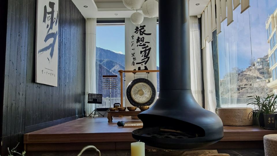 Lvxiang · Snow-Mountain View Meditate Hotel (Siguniang Mountain Branch)