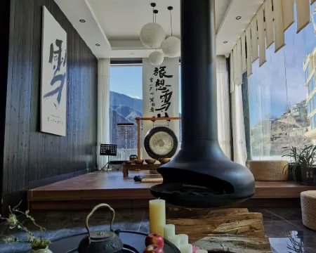 Lvxiang · Snow-Mountain View Meditate Hotel (Siguniang Mountain Branch) Hoteles en Xiaojin