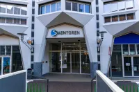 EasyHotel Amsterdam Zaandam Hotel dekat Zaantheater