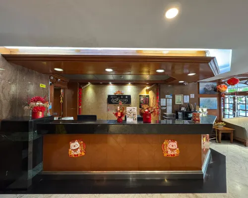 โรงแรมเดอลีตัน โรงแรมใกล้วาริสันสแควร์