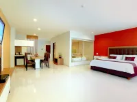 ลอมบอกพลาซ่า - โรงแรมและห้องประชุม โรงแรมในมาตารัม