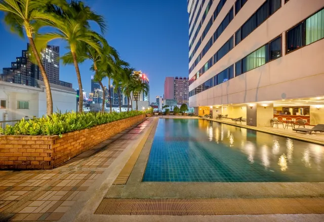 Royal Benja Hotel - Family Friendly Hotel