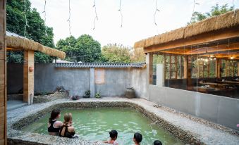 Manyue Courtyard Homestay