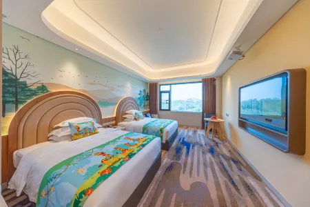 Chimelong Giraffe Castle