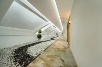 Yunjing E-Sports Hotel (Fengjie County High-Speed Rail Station)