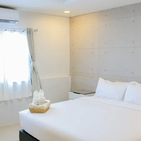 R2 Bed and Pool Kanchanaburi Отели рядом с достопримечательностью «Военный музей JEATH»