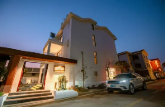 拾光嶼岸·Holiday Villa 海景度假民宿（大理機場洱海店） 鄰近大理技師學院的酒店