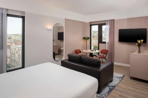 إن آيتش كاتانيا سنترو