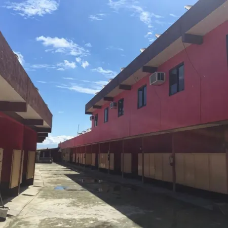 Golden Empress Hotel Urdaneta Pangasinan by RedDoorz Отели рядом с достопримечательностью «399 lepa»