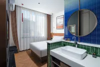 Yisu Qianxun Hotel (Yuanmou West Station No.1 People's Hospital Branch) - parking