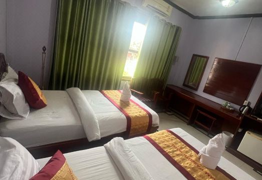 캄파세우스 호텔