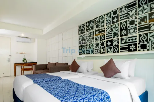 The Kanjeng Suites & Villas Sanur Отели рядом с достопримечательностью «Parama Group»