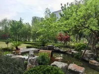Century Runhua Hotel Hotels near Greenland Binfencheng