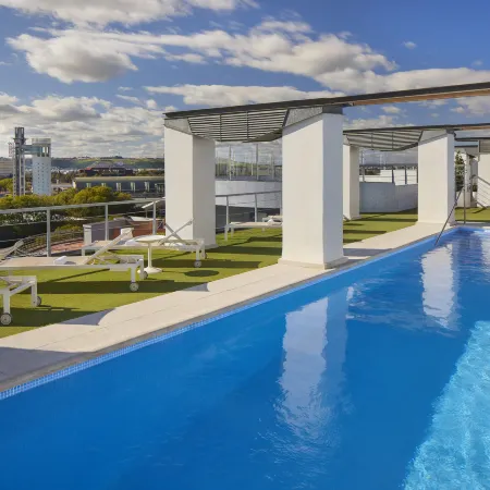 NH Sevilla Plaza de Armas Отели рядом с достопримечательностью «Небоскреб Torre Sevilla»