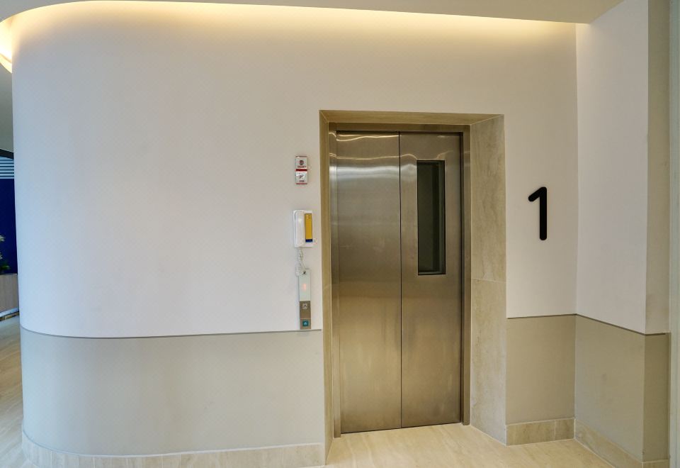 2. 호텔 방콕키안..