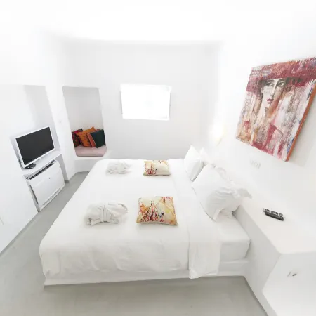 Trieris Villa & Suites