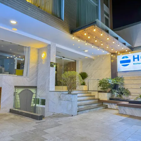Hese Boutique Hotel & Apartment Отели рядом с достопримечательностью «Пляж Фронт-Бич»