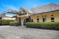 Hotel O Pekalongan Near Pasar Batik Setono Formerly Hotel Puspa Indah Hotel di Pekalongan Timur