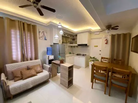 Relaxing and Peaceful House at Camella Bacolod Отели рядом с достопримечательностью «Руинс»