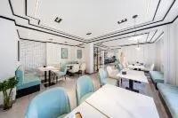 Hello Apartment (Tianjin Zhongbei Avenue Branch) - parking
