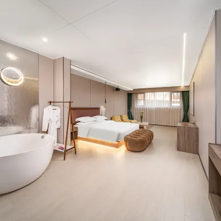 Anqing Jiayuelijing Hotel