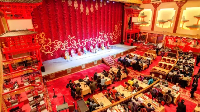 HÉONIC HOTEL & SUITES - Exclusive 2-3 Bedroom Family Suites+Curated Itineraries+Cat Coffee Mahlzeiten Photos