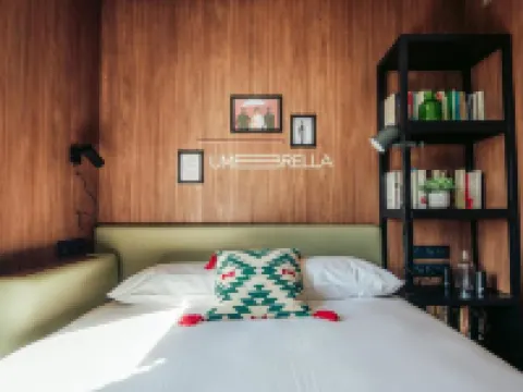 JOSTホテルモンペリエセンター・サンロッシュ エローのホテル