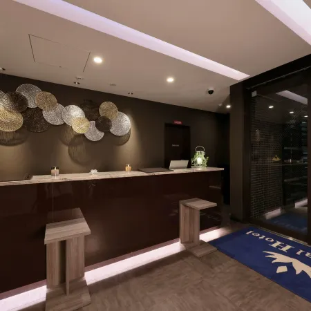 Doutonbori Crystal Hotel