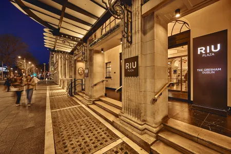 Riu Plaza the Gresham Dublin Отели рядом с достопримечательностью «Церковь Святого Аудоена»
