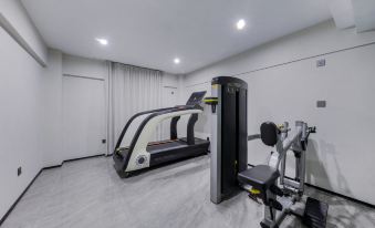 Jingxi hotel(Luoyang Railway Station, Guohua Road Subway Station)