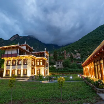 Yixiang Pavilion boutique