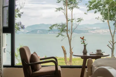 Dali Blue Lake Inn Các khách sạn gần Sansheng Island