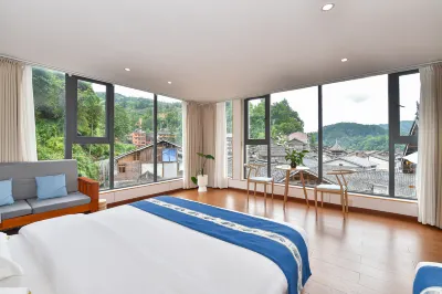 Qilin Pavilion Inn Hotels near Ren Tuan Drum Tower